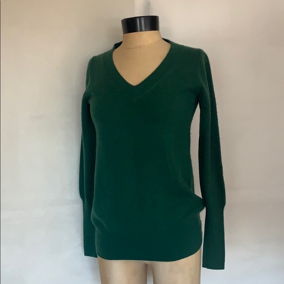 J. Crew Sweaters - J.Crew Italian Cashmere V-neck Long Sleeve Sweater